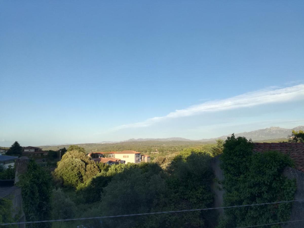 Monti di bò Aggius Exterior foto